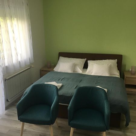 Villa Laar Hévíz Buitenkant foto